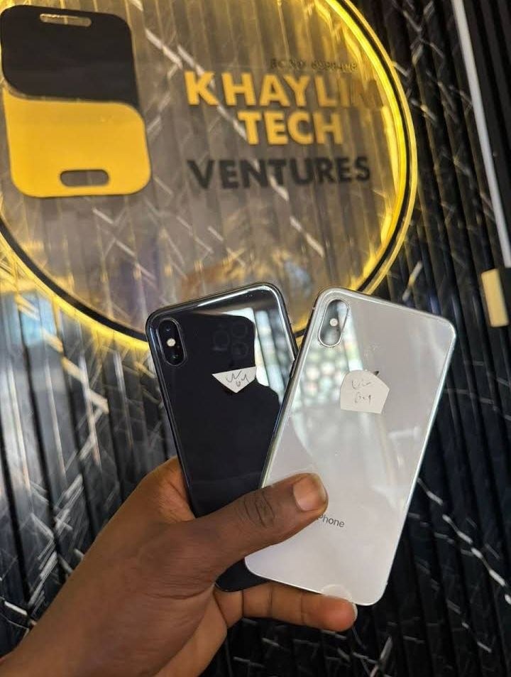 Tested iPhones with battery and spec stickers before store sign